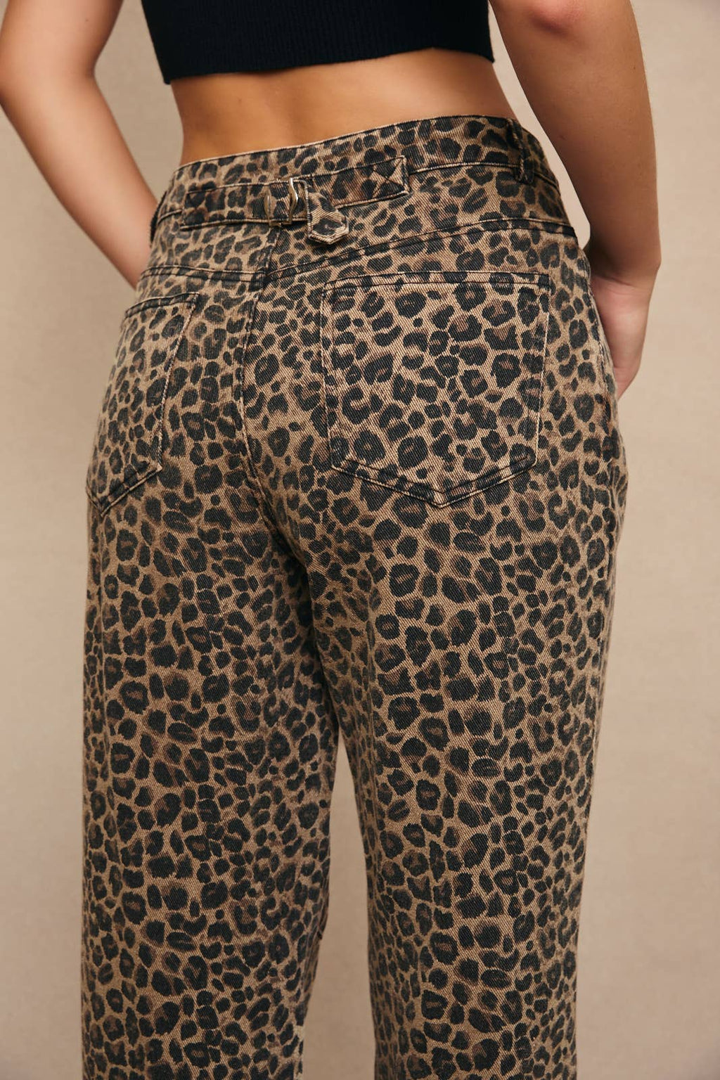 Mid-Rise Leopard Print Boyfriend Jeans