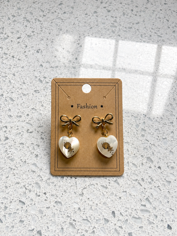 Bow earrings